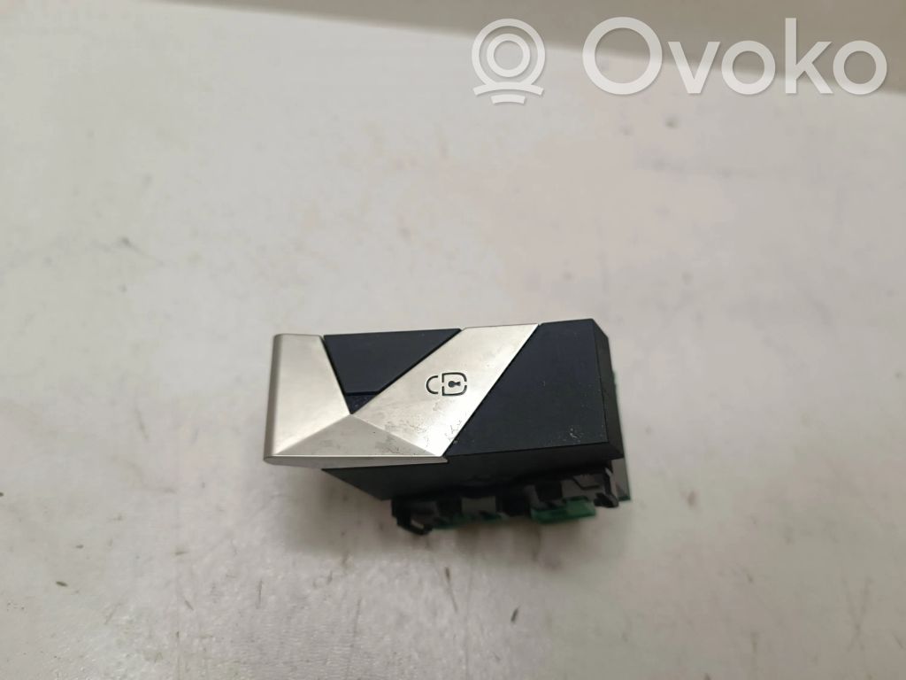 Central locking switch button   98177789DX