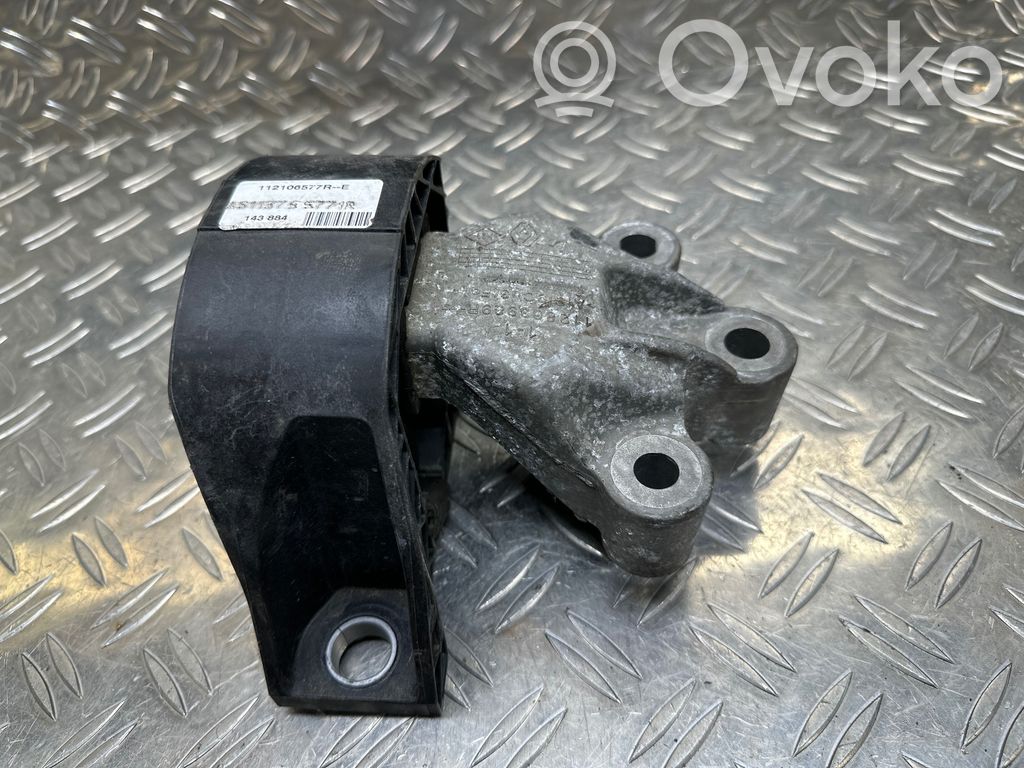 Renault Zoe Engine mount bracket 