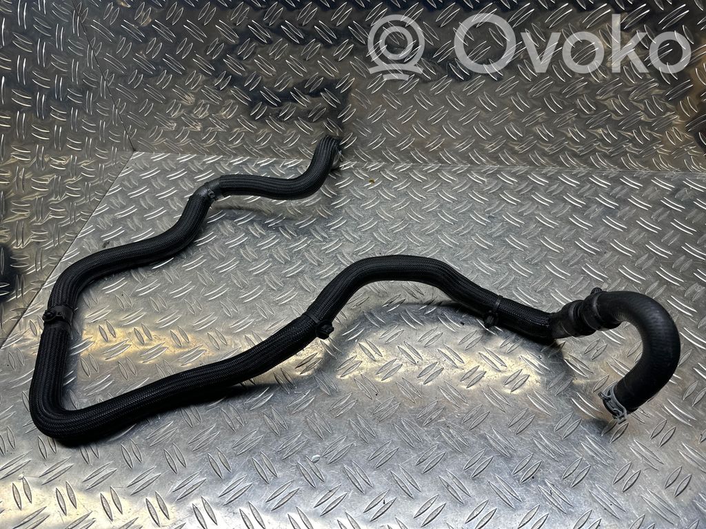 Engine coolant pipe/hose