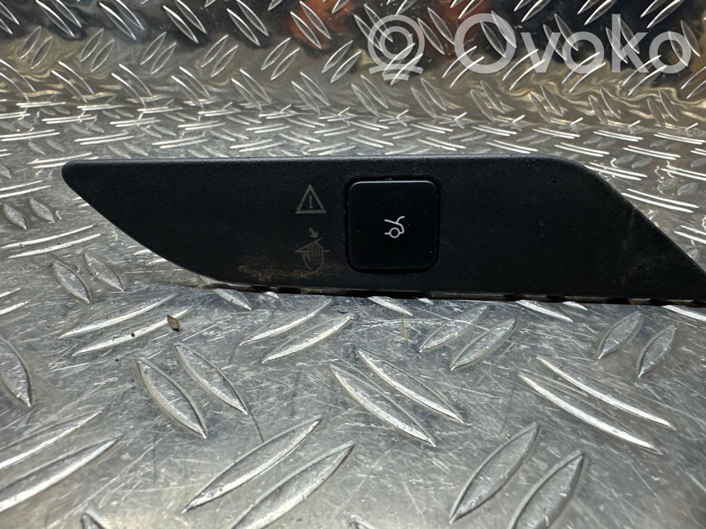 Citroen C4 II Picasso Tailgate/boot open switch button 