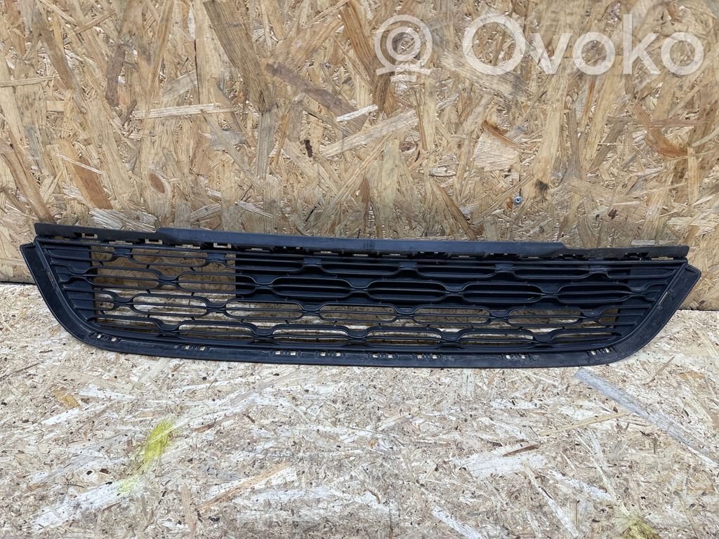 Citroen C3 Kratka dolna zderzaka przedniego 