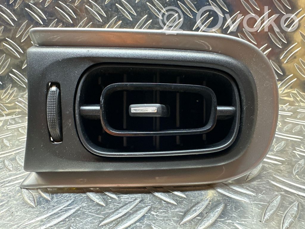 Citroen C3 Moldura protectora de la rejilla de ventilación lateral del panel 