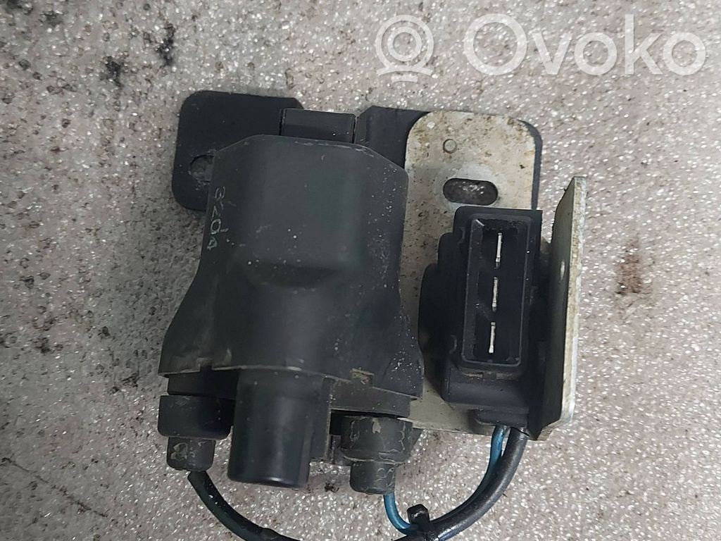 Audi 80 90 S2 B4 Cewka zapłonowa wysokiego napięcia 