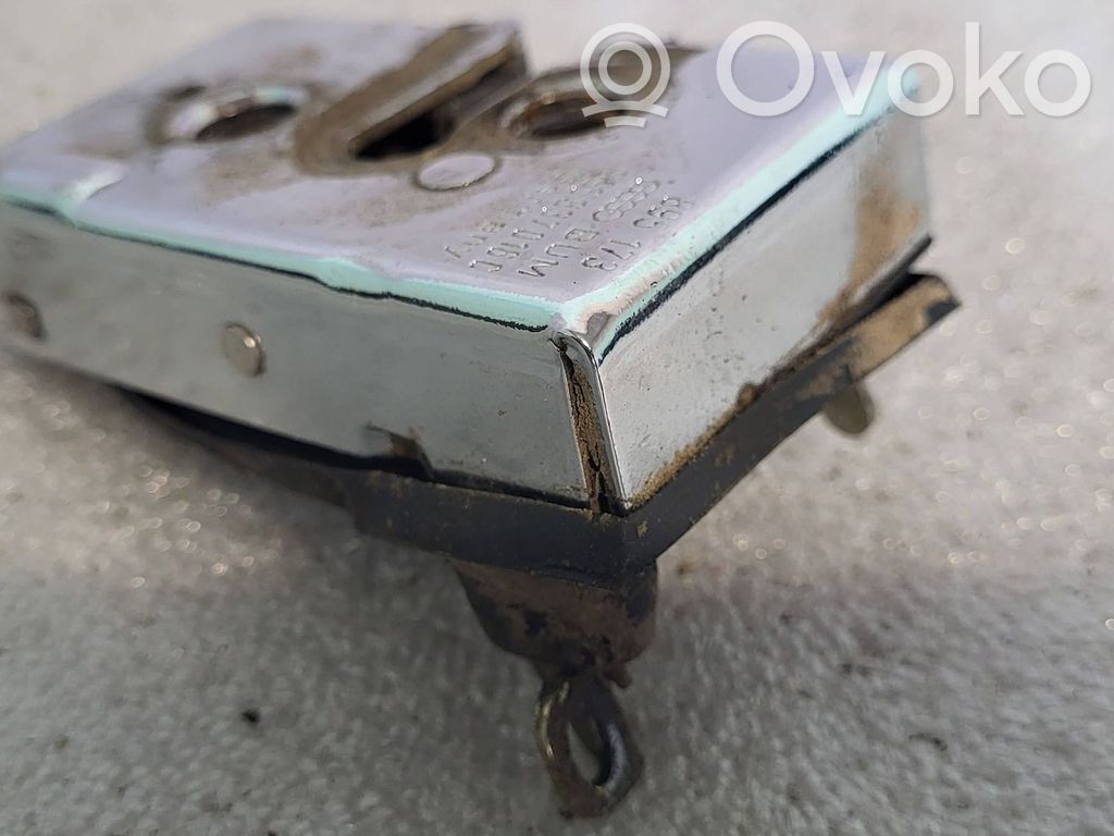 Audi Coupe Front door lock 
