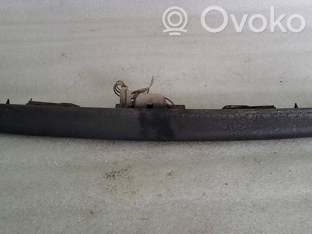 BMW 3 E46 Trunk door license plate light bar 