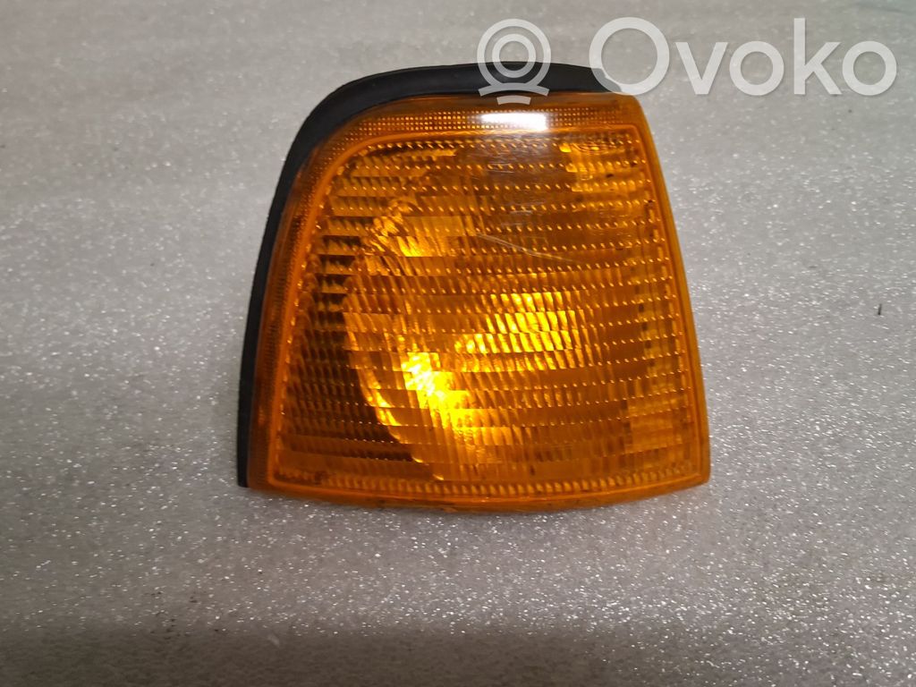 Audi 80 90 B3 Front indicator light 