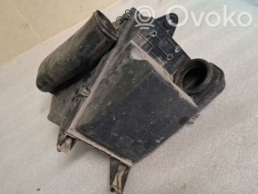Audi 100 S4 C4 Luftfilterkasten 