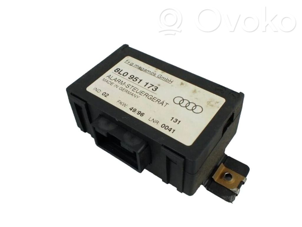 Alarm control unit/module   8L0951173