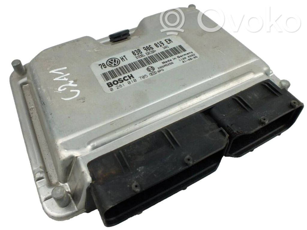 Volkswagen PASSAT B5.5 Engine control unit/module 