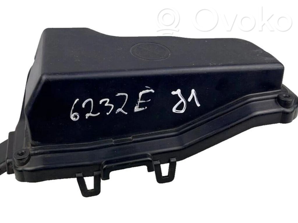 Pokrywa skrzynki bezpieczników   7555155