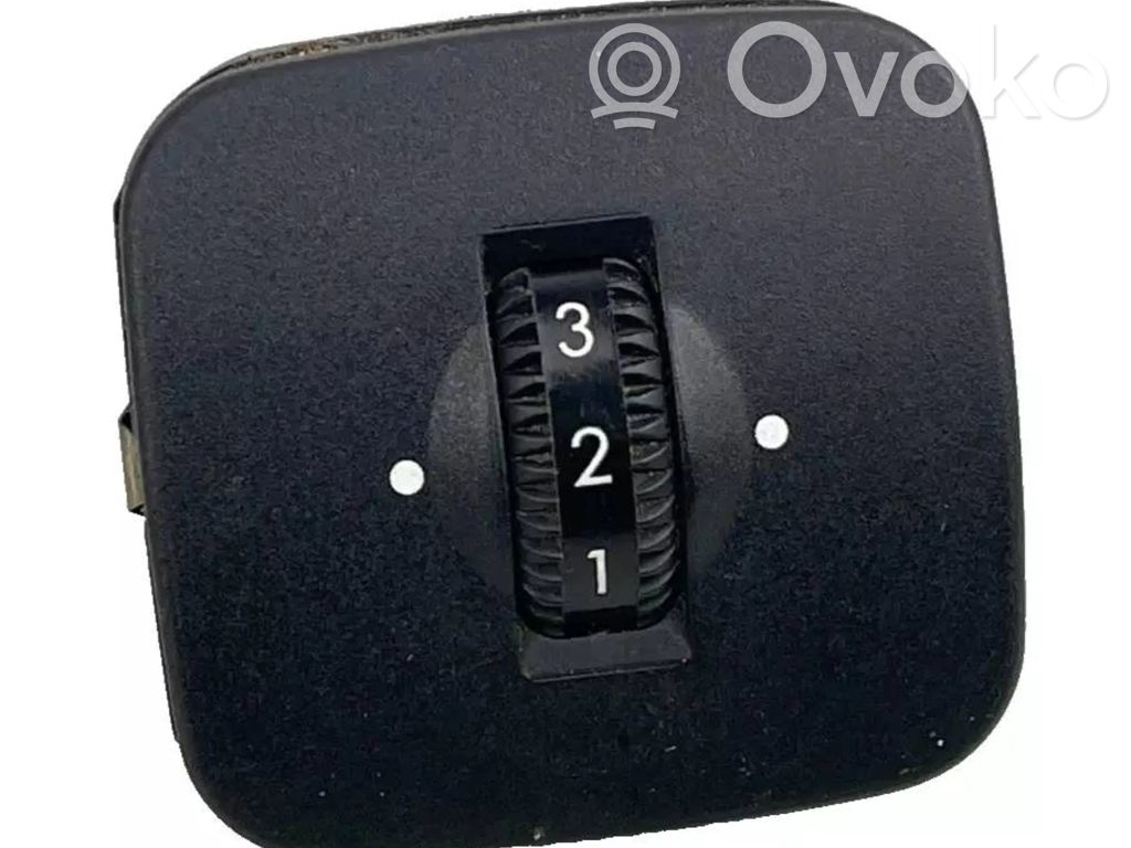 Mercedes-Benz S W220 Seat control switch 