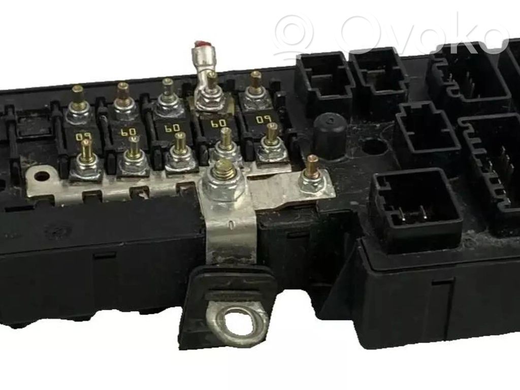 Volvo XC70 Fuse module 