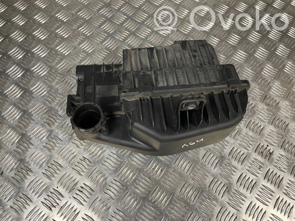 Peugeot 208 I Air filter box 