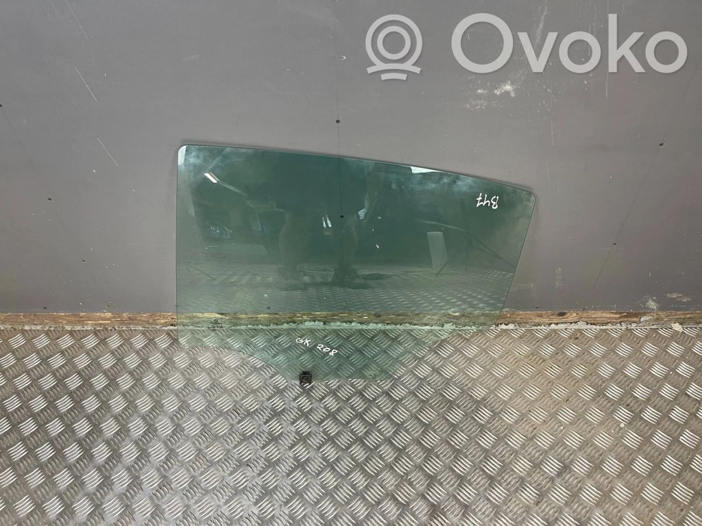 Peugeot 208 I Rear side window 