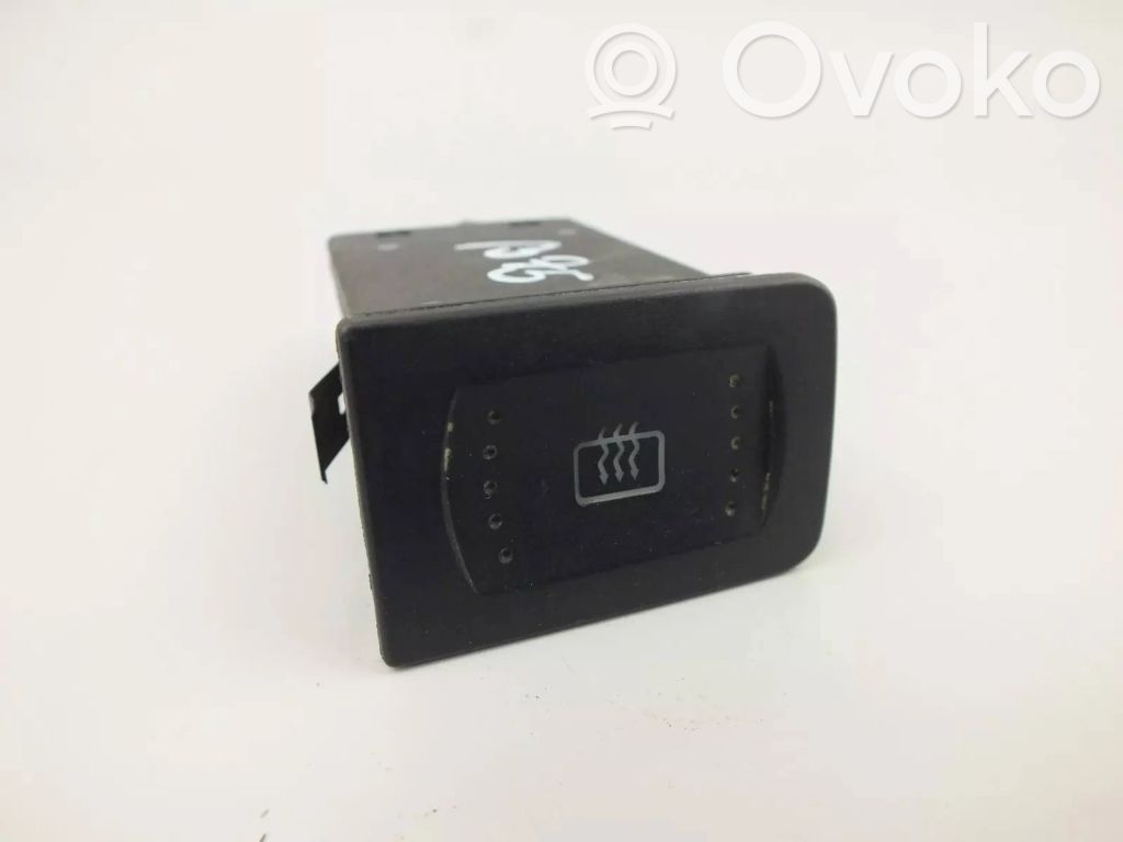 Volkswagen Golf IV Citu veidu slēdži / pogas / pārslēdzēji 