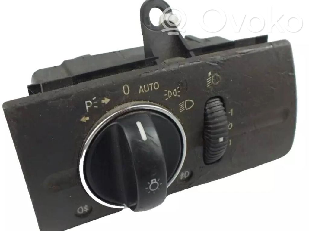 Mercedes-Benz E W211 Light switch 