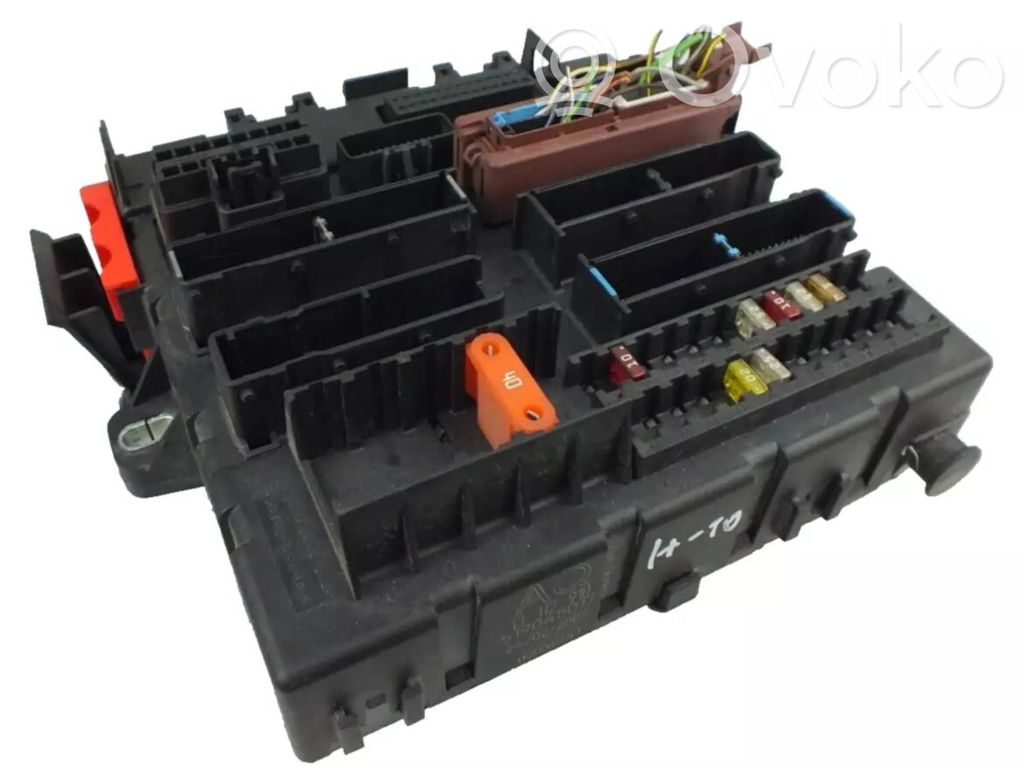 Opel Vectra C Fuse module 