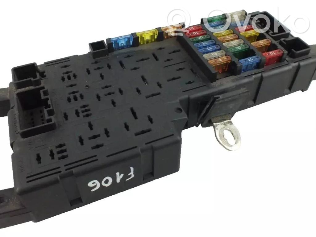 Volvo S60 Fuse module 
