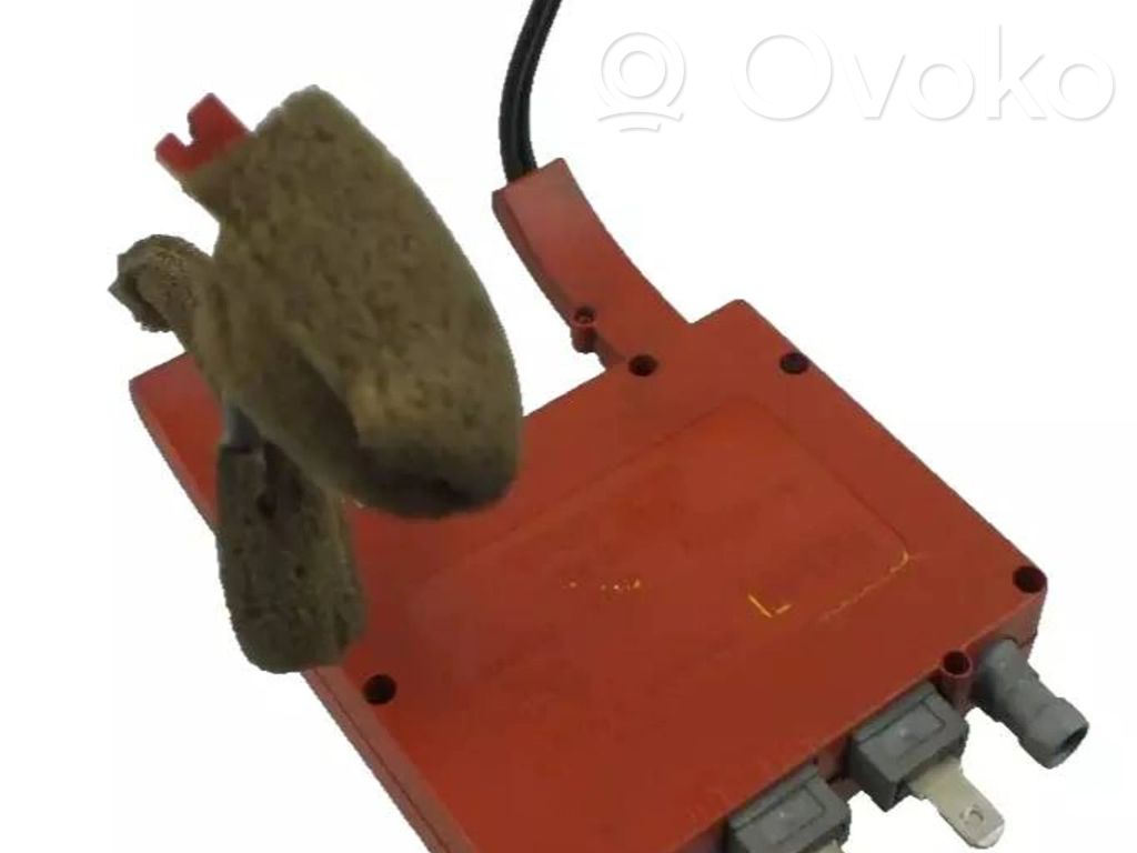 Volvo S60 Antenos stiprintuvas 