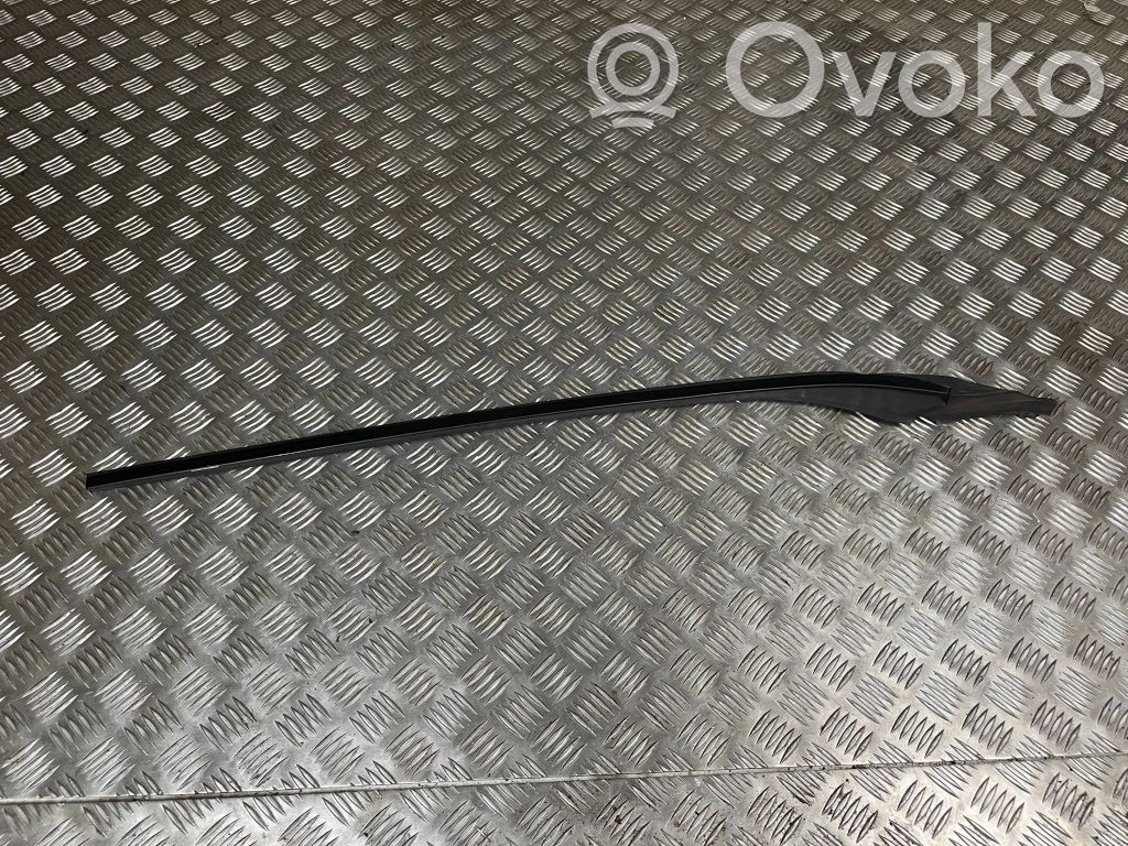 Volvo V60 Windshield trim 