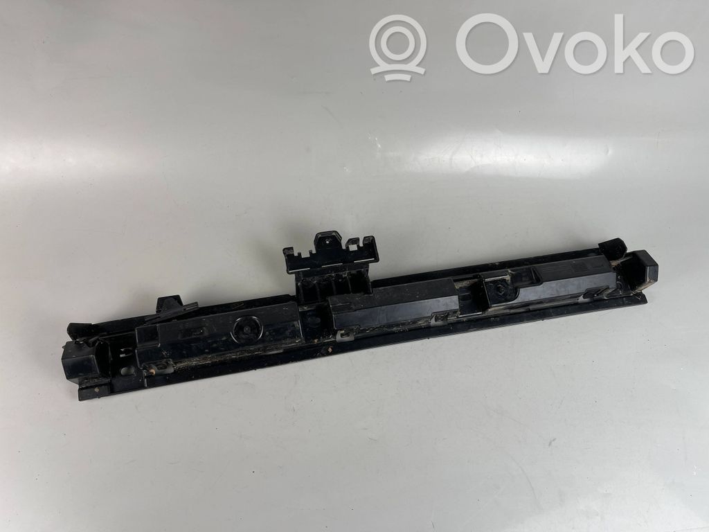 BMW i4 Sill supporting ledge 