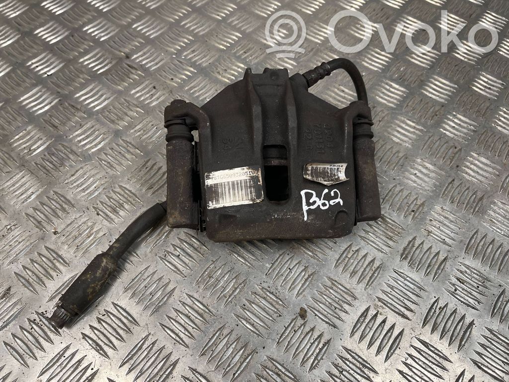 Peugeot 2008 I Front brake caliper 