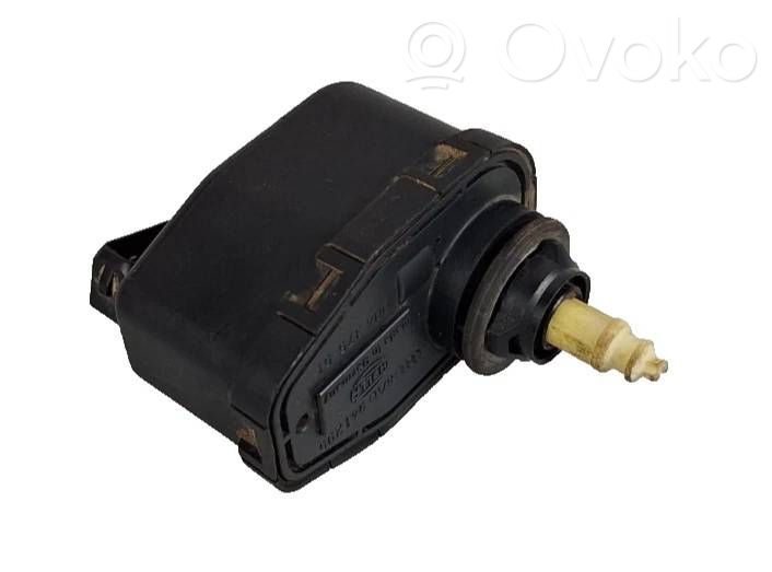 Audi A4 S4 B5 8D Headlight level adjustment motor 