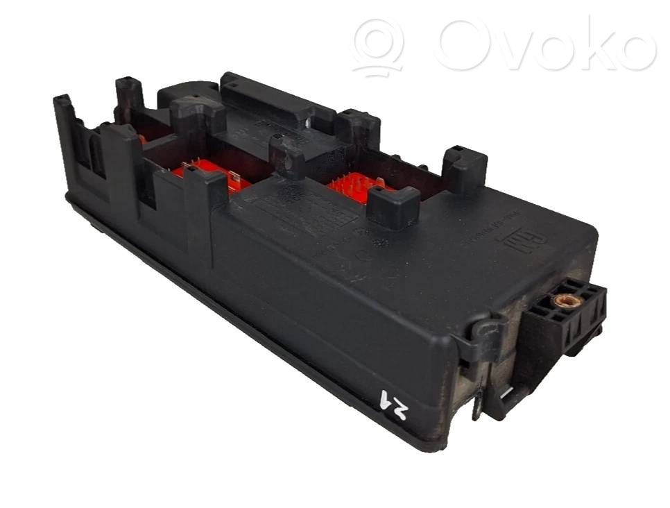 Opel Vectra C Fuse module 