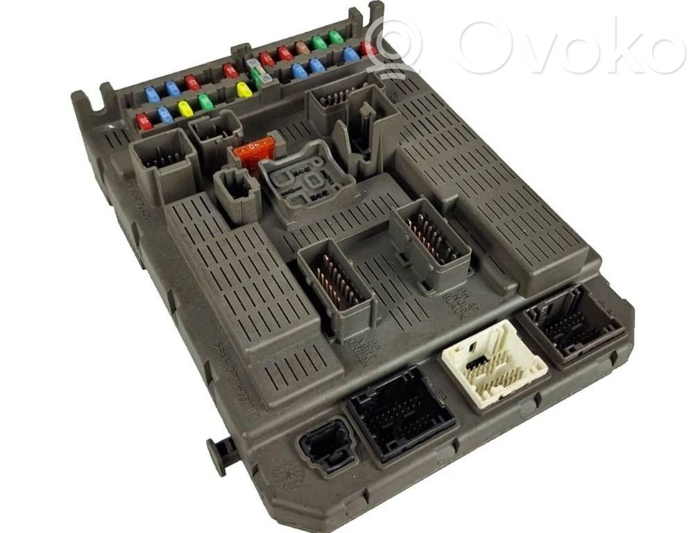 Citroen C8 Fuse module 