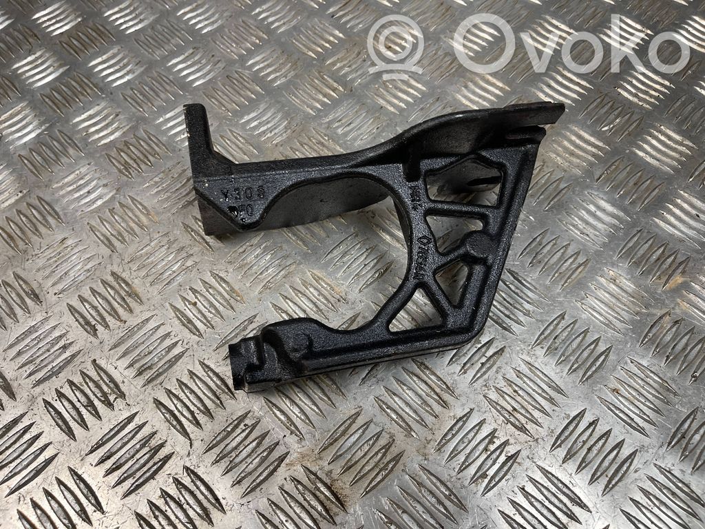 Renault Trafic III (X82) Engine mounting bracket 