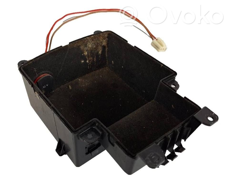 Audi A4 S4 B5 8D Consola central 