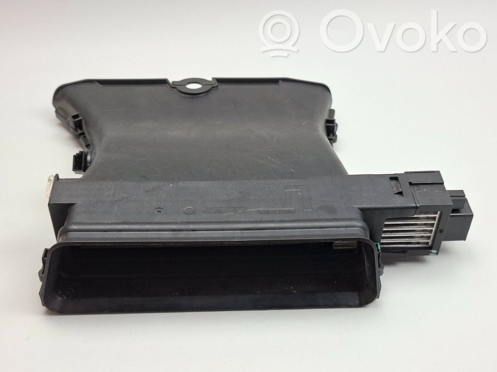 BMW X5 E70 Salono oro latakas (-ai) 