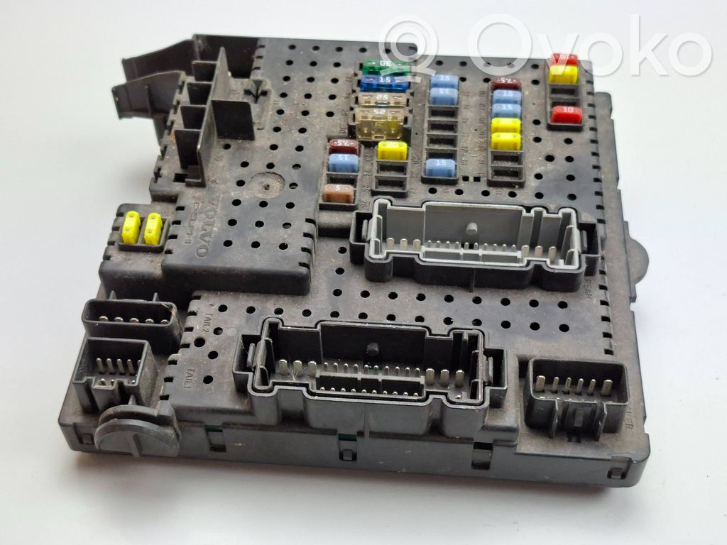 Volvo XC90 Fuse module 
