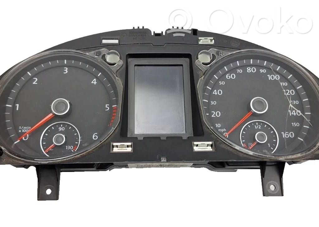 Volkswagen PASSAT B7 Speedometer (instrument cluster) 