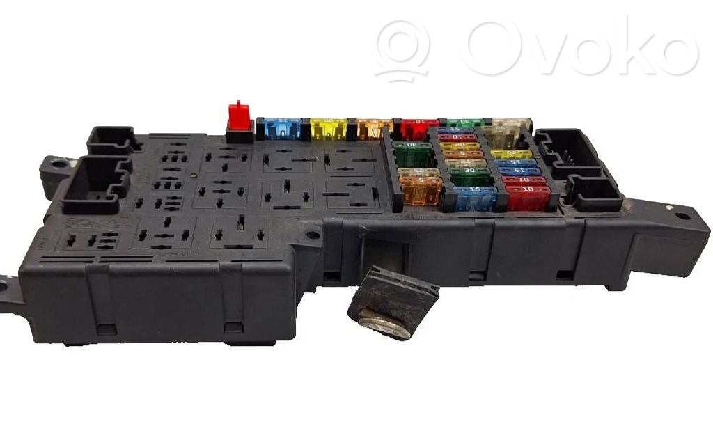 Volvo S70  V70  V70 XC Fuse module 