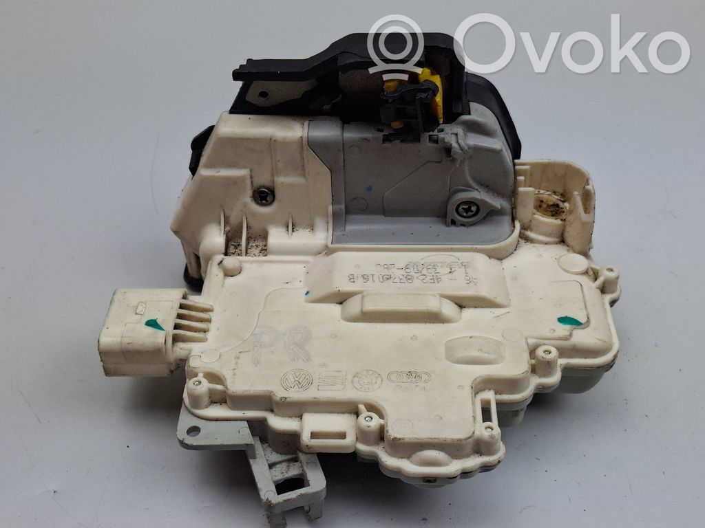 Audi A3 S3 A3 Sportback 8P Front door lock 