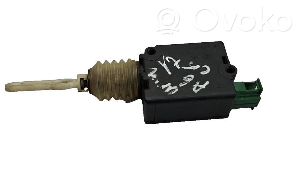 Audi A4 S4 B6 8E 8H Central locking motor 