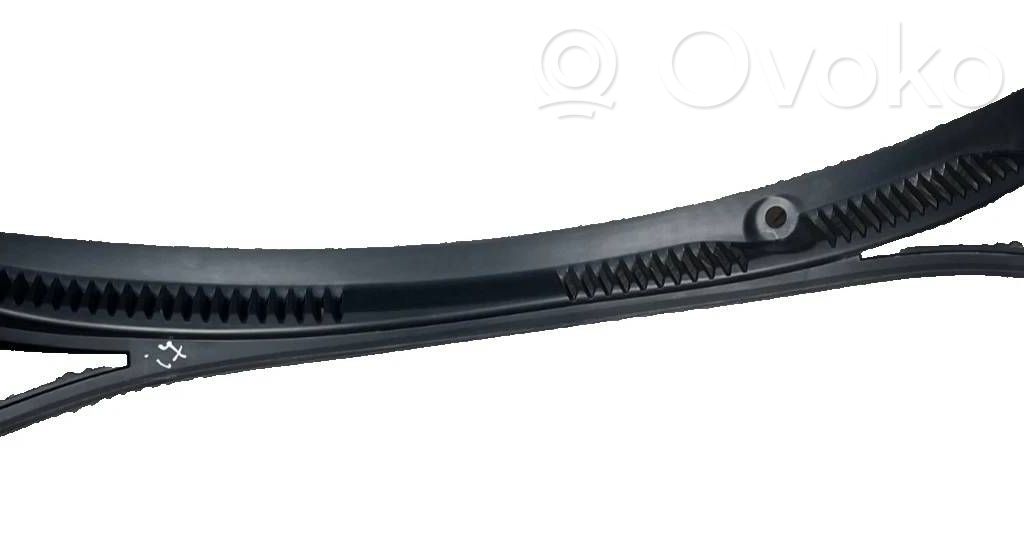 Citroen C3 Wiper trim 
