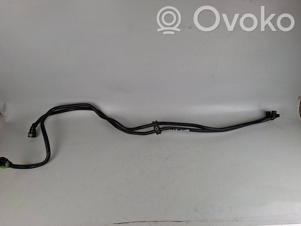 BMW 3 F30 F35 F31 Przewód / Wąż chłodnicy oleju skrzyni biegów 