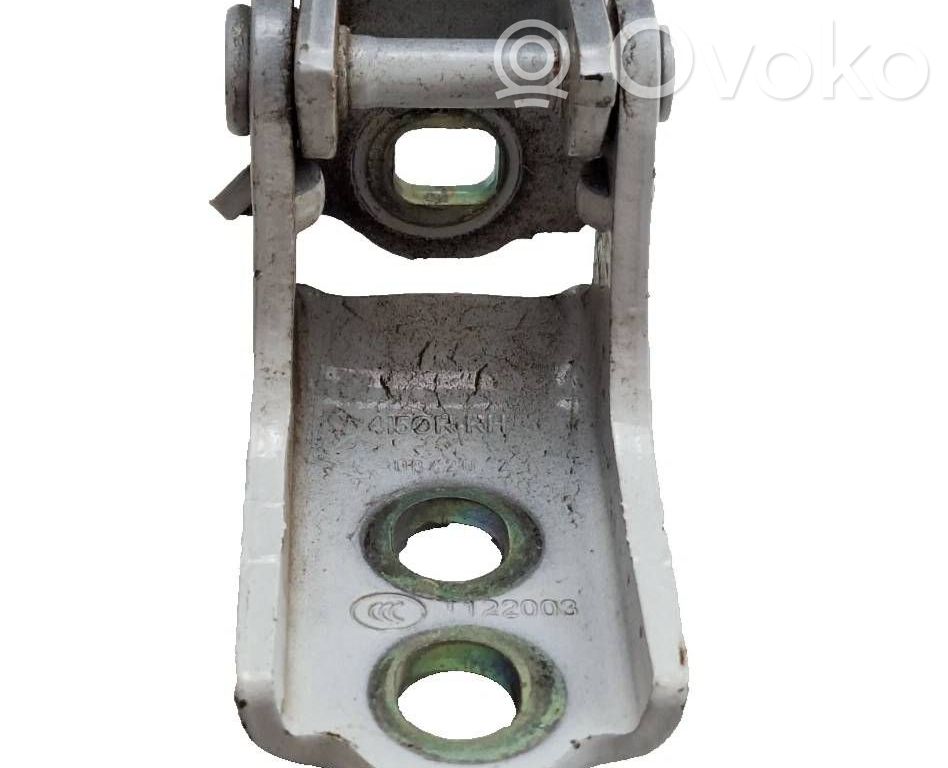 Renault Clio V Front door upper hinge 