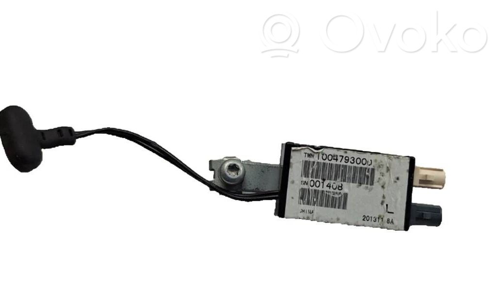 Tesla Model S Antenos stiprintuvas 