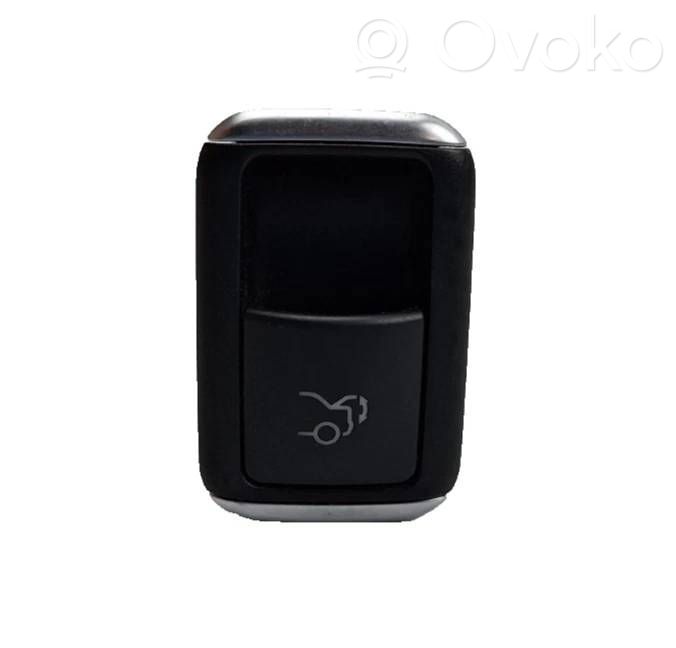 Mercedes-Benz E W212 Tailgate opening switch 