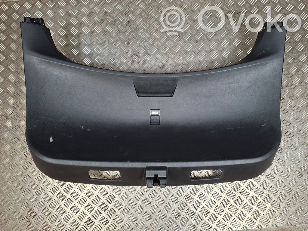 Tesla Model S Tailgate trim 