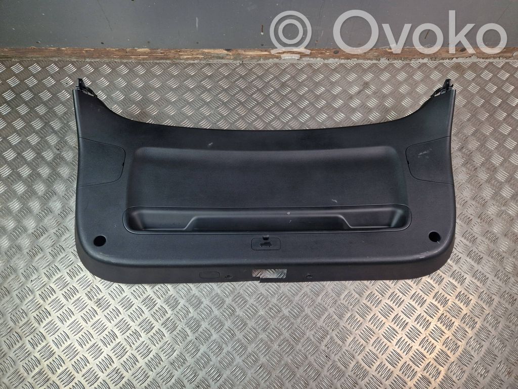 KIA Sportage Tailgate/boot lid cover trim 