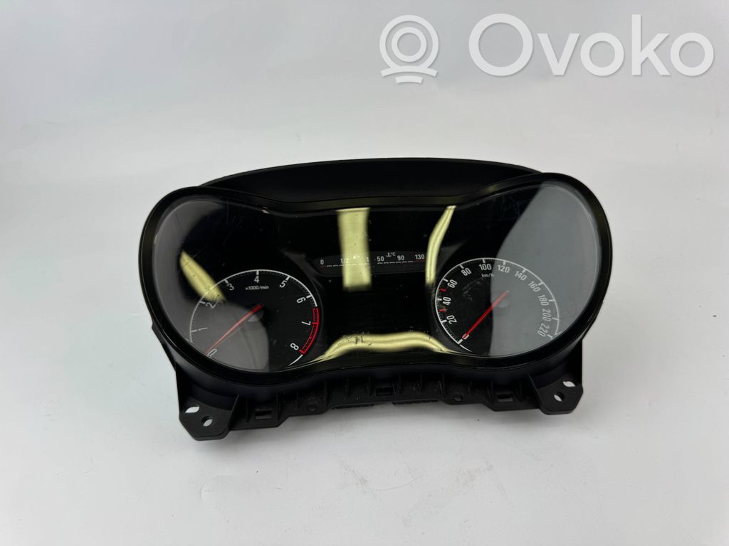 Opel Corsa E Speedometer (instrument cluster) 
