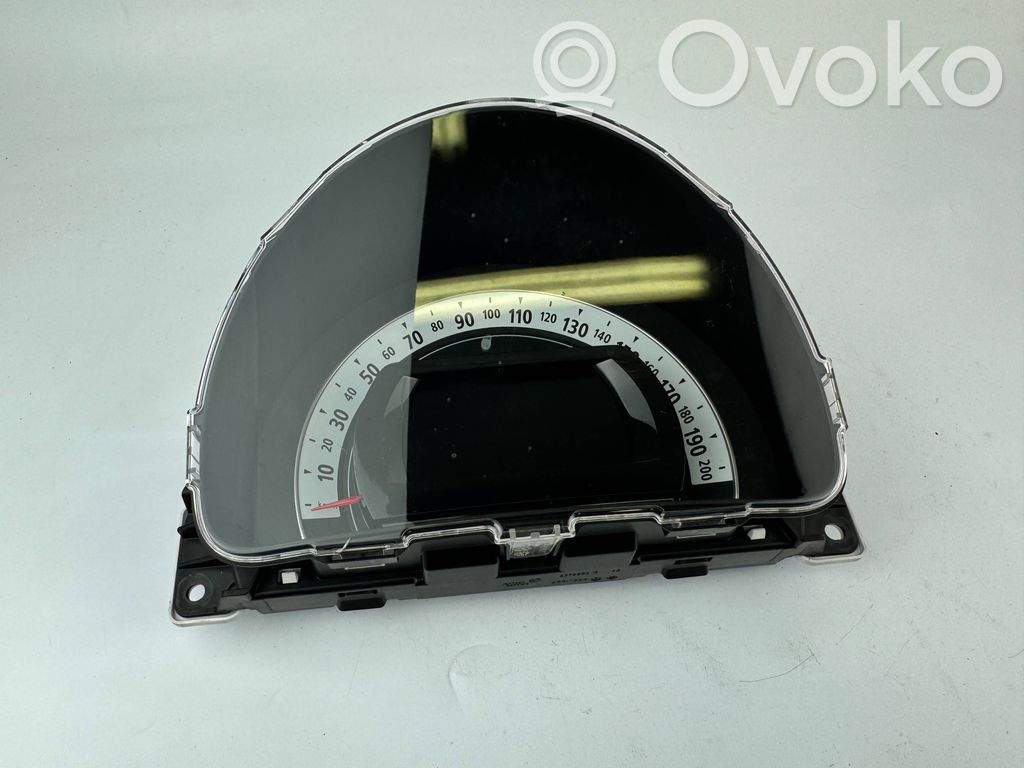 Renault Twingo III Speedometer (instrument cluster) 