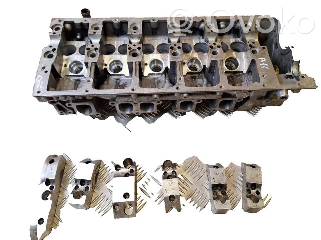 Volkswagen Transporter - Caravelle T5 Engine head 