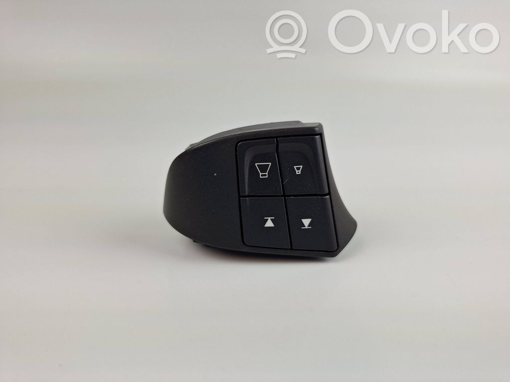 Volvo V70 Butoane/comutatoare pe volan 