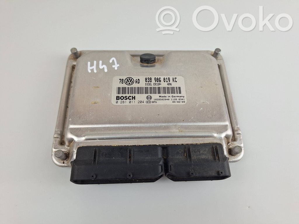 Volkswagen PASSAT B5 Unitate/modul de control motor 