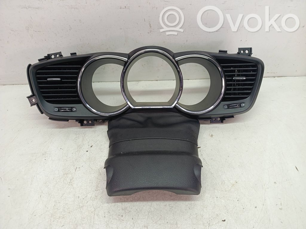 Moldura del panel   848302T000